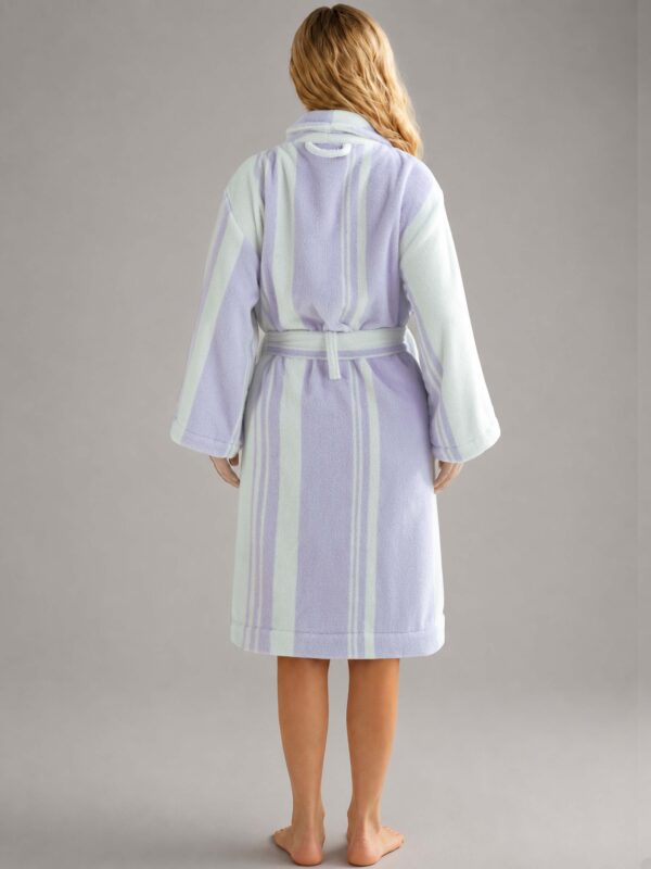 samifyhome-adult-shawl-collar-cotton-bathrobe-taro-purple3 Luxury 100% cotton adult bathrobe featuring a soft shawl collar design in elegant taro purple4